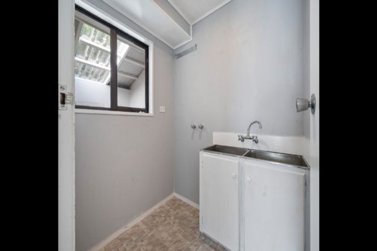 Photo of property in 179a Bridge Street, Bulls, 4818