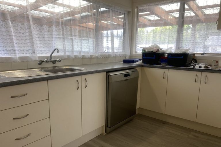 Photo of property in 12 Pipitea Place, Massey, Auckland, 0614