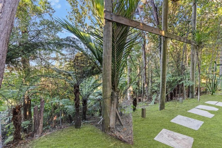 Photo of property in 3/22 Arcadia Crescent, Bayview, Auckland, 0629