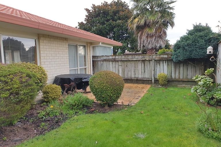 Photo of property in 34 Hadleigh Court, Paraparaumu, 5032