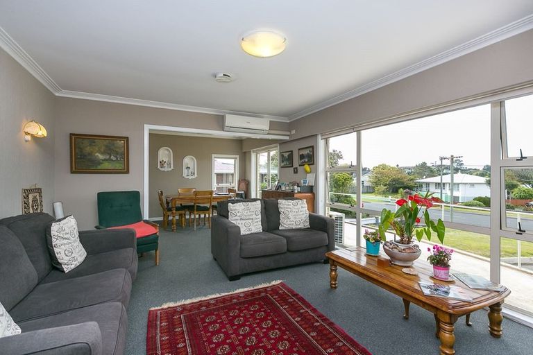 Photo of property in 98 Ngamotu Road, Spotswood, New Plymouth, 4310