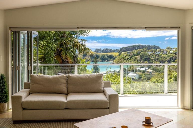 Photo of property in 25 Miro Road, Palm Beach, Waiheke Island, 1081