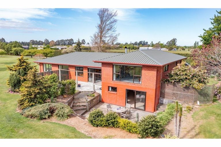 Photo of property in 35 Cridges Road, Darfield, 7510