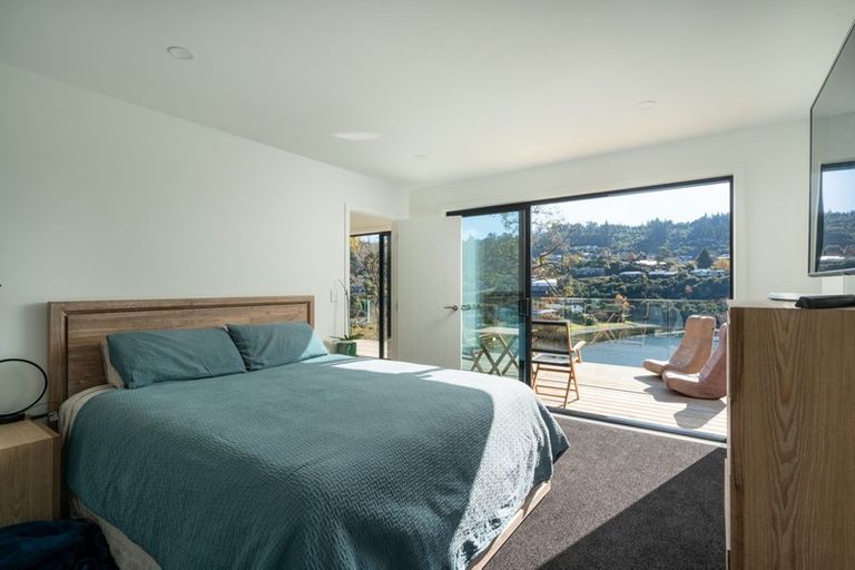 Photo of property in 19 Parawera Drive, Acacia Bay, Taupo, 3330