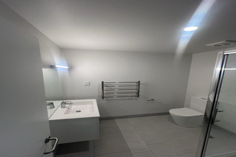 Photo of property in 14 Te Puketoka Lane, Mangere, Auckland, 2022