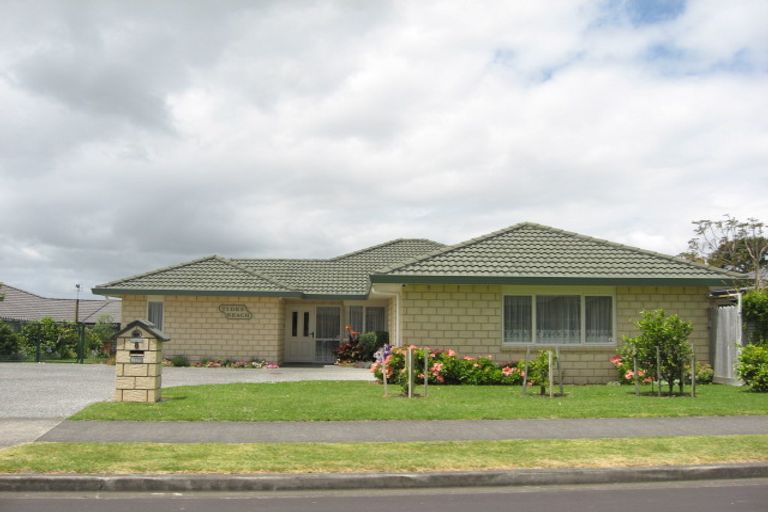 Photo of property in 8 Waione Court, Takanini, 2112