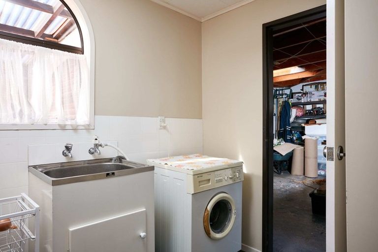 Photo of property in 2 Heatherlea Street, Outer Kaiti, Gisborne, 4010