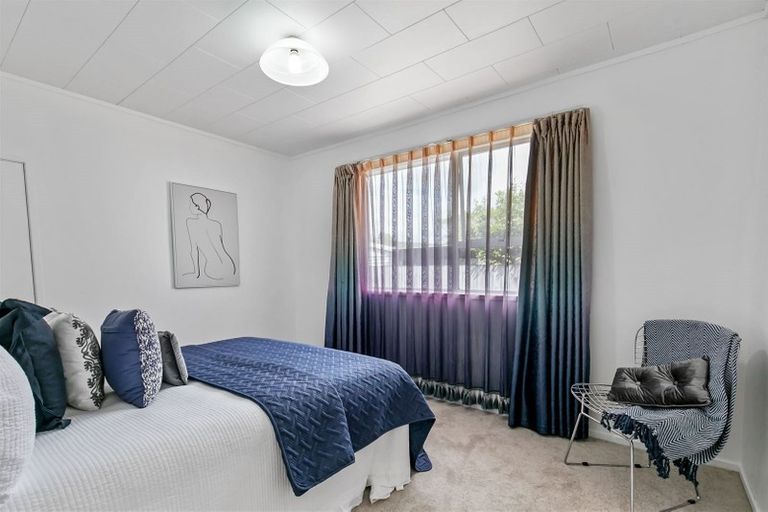 Photo of property in 20 Chesley Place, Half Moon Bay, Auckland, 2012