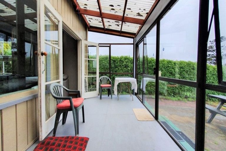 Photo of property in 1939 South Road, Pitone, New Plymouth, 4374