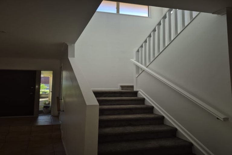 Photo of property in 17 Trimaran Drive, Gulf Harbour, Whangaparaoa, 0930