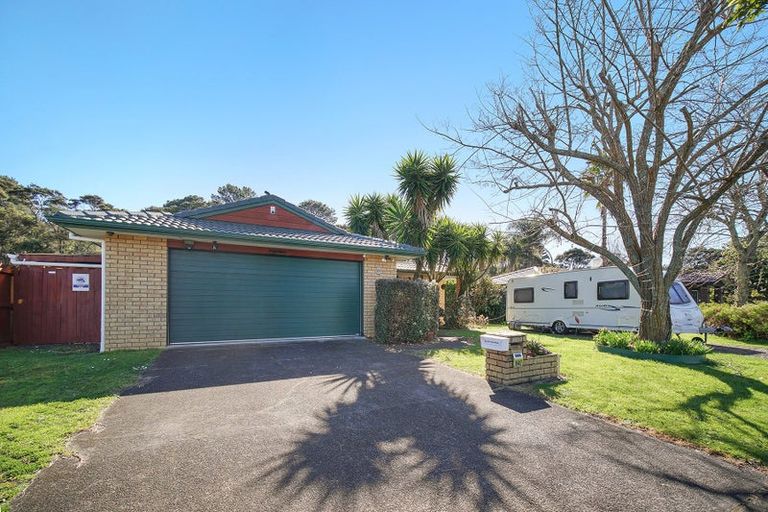 Photo of property in 14 Waimoko Glen, Swanson, Auckland, 0612
