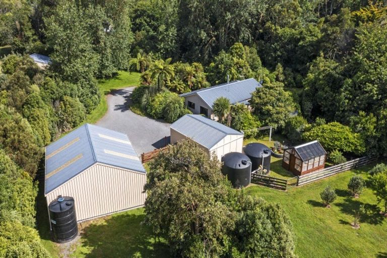 Photo of property in 414b Turuturu Road, Hawera, 4674