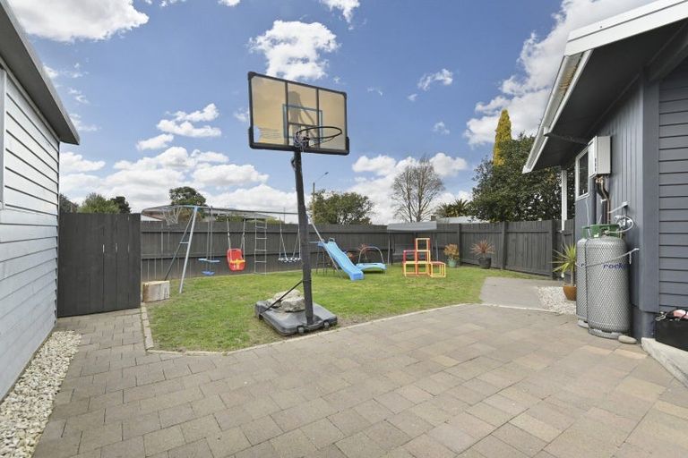 Photo of property in 30 Folkestone Drive, Flaxmere, Hastings, 4120