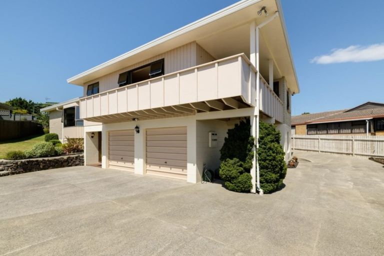 Photo of property in 22 Laing Place, Otumoetai, Tauranga, 3110