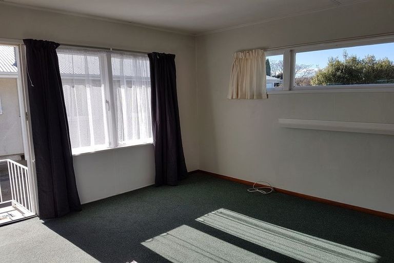 Photo of property in 14 Carl Avenue, Havelock North, 4130