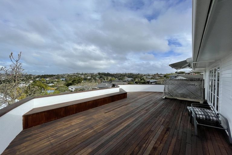 Photo of property in 89 Lynden Avenue, Hillcrest, Auckland, 0627