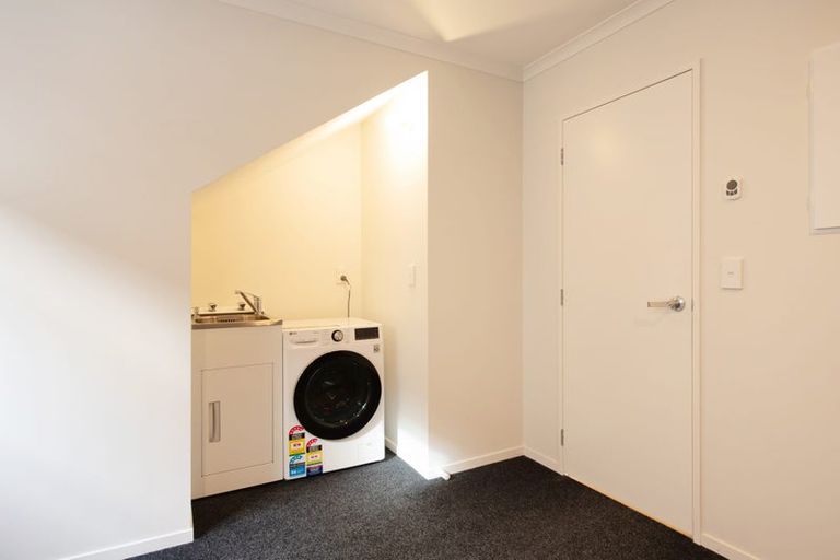 Photo of property in 27 Stockport Grove, Churton Park, Wellington, 6037