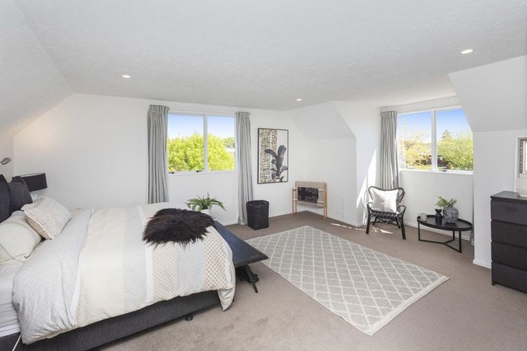 Photo of property in 23 Cherrywood Place, Redwood, Christchurch, 8051