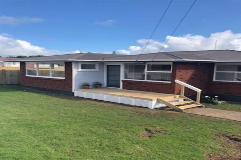 Photo of property in 38 Wallace Road, Mangere Bridge, Auckland, 2022