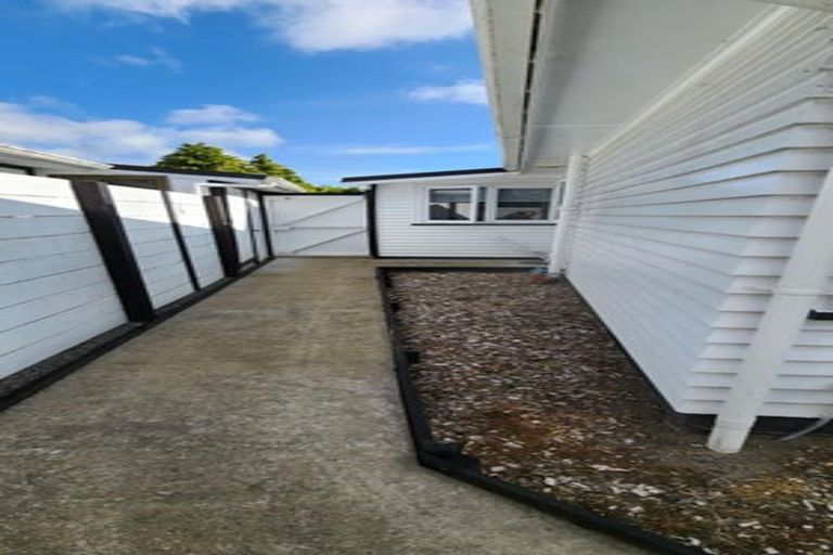 Photo of property in 130a Main Road North, Woodend, 7610