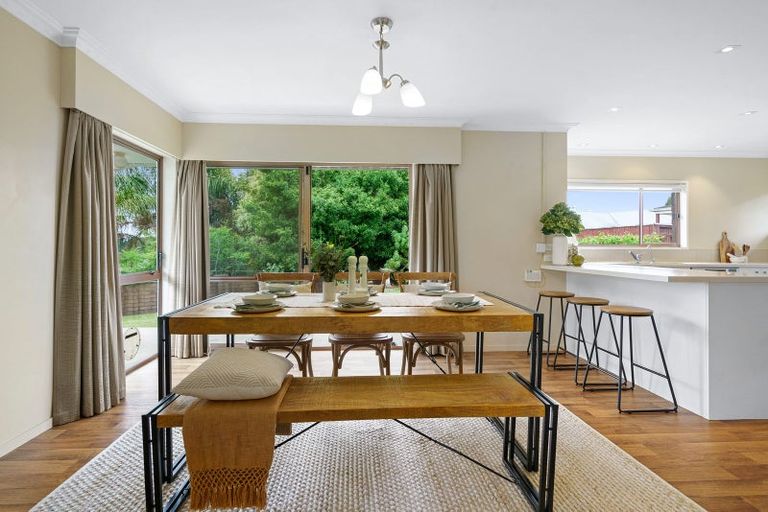 Photo of property in 3 Woodstock Crescent, Leamington, Cambridge, 3432