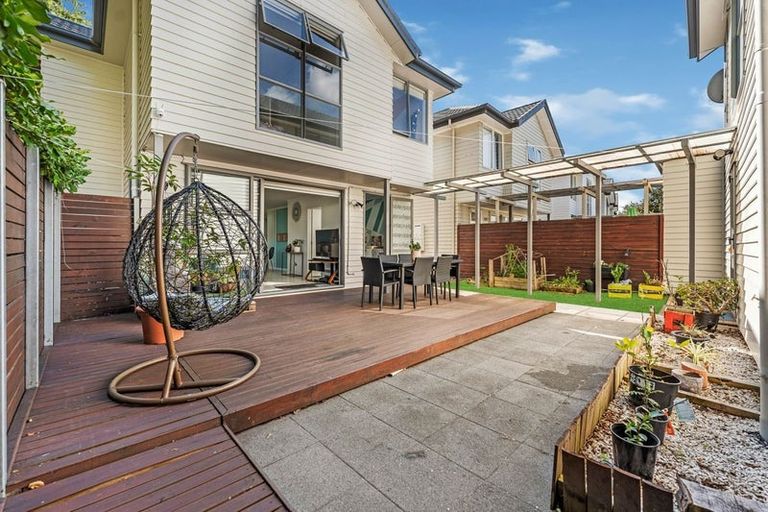 Photo of property in 41 Bruce Pulman Drive, Takanini, 2112