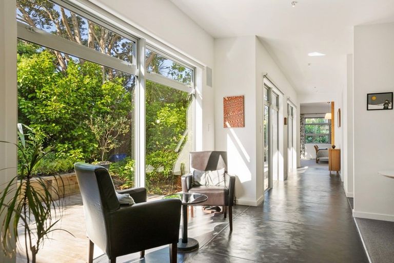 Photo of property in 49 Tennis Court Road, Raumati South, Paraparaumu, 5032