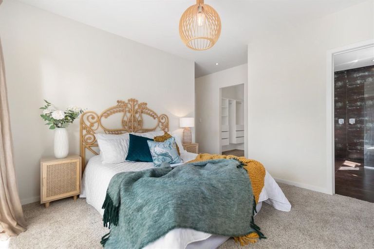 Photo of property in 13 Hovingham Court, Jacks Point, Queenstown, 9371