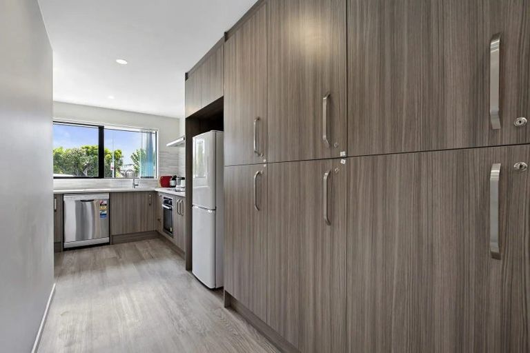 Photo of property in 2 Tika Street, Riccarton, Christchurch, 8041