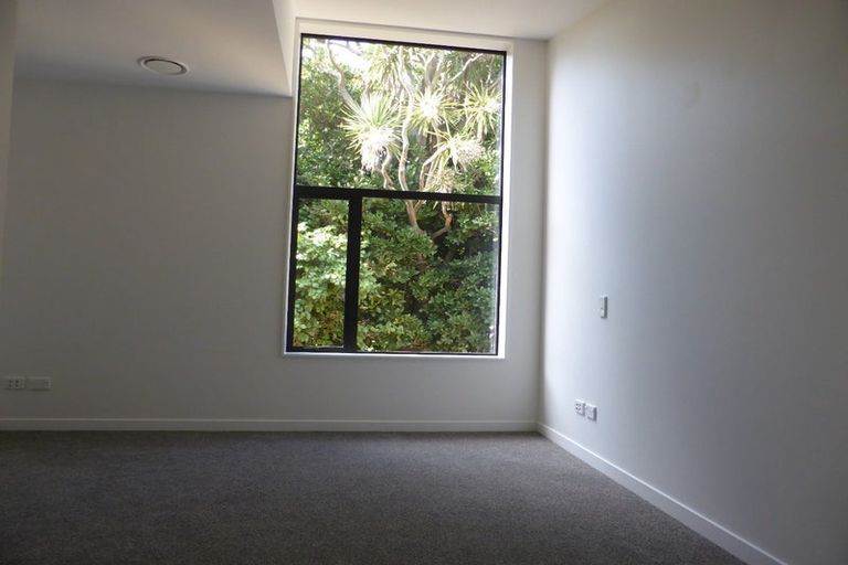 Photo of property in Nouvo Apartments, 4/21 Rugby Street, Mount Cook, Wellington, 6021
