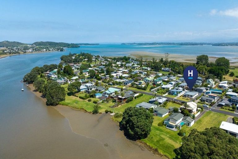 Photo of property in 29 Roretana Drive, Athenree, Katikati, 3177