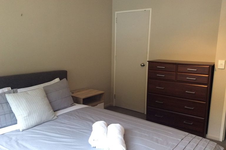 Photo of property in 6a Watts Road, Fernhill, Queenstown, 9300