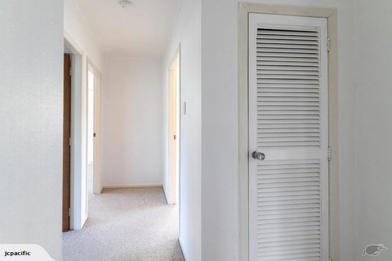 Photo of property in 23 Glen Alton Avenue, Paparangi, Wellington, 6037