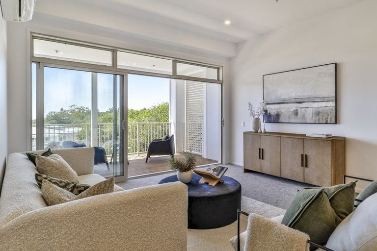 Photo of property in 141 Hibiscus Drive, Orewa, 0931