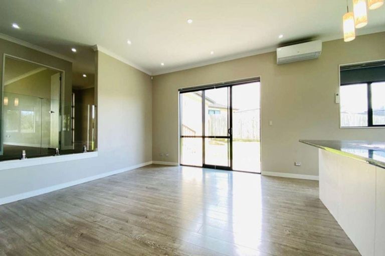 Photo of property in 11 Penny Lane, Pukekohe, 2120