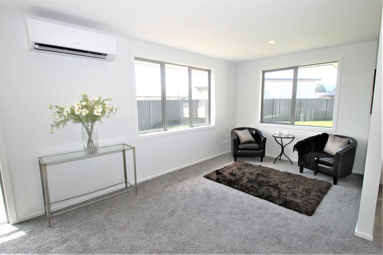 Photo of property in 6 Aviation Lane, Mosgiel, 9024