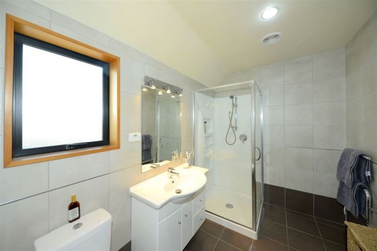 Photo of property in 23 Hatfield Place, Avonhead, Christchurch, 8042