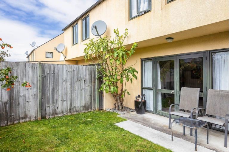 Photo of property in 4/36 Mathesons Road, Phillipstown, Christchurch, 8011