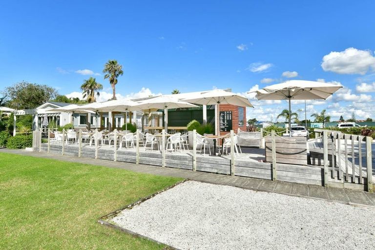 Photo of property in 8 Eaves Bush Parade, Orewa, 0931