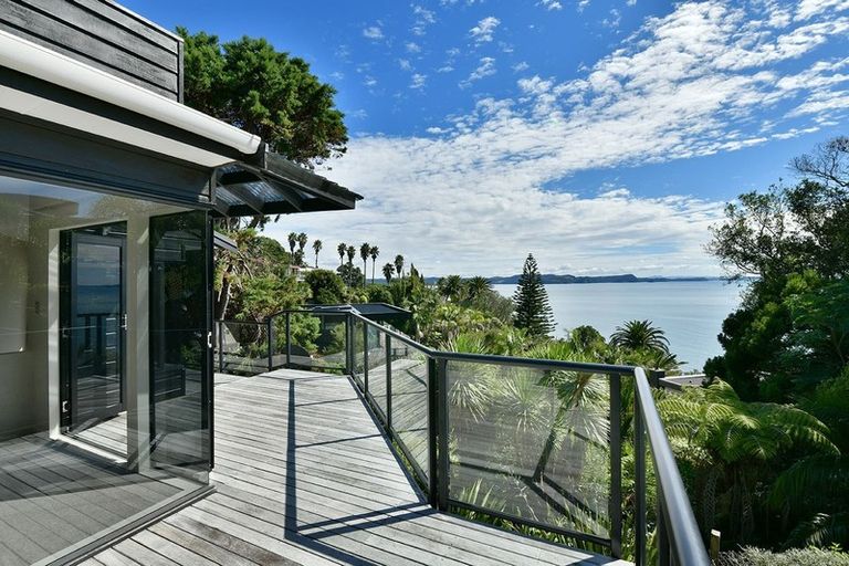 Photo of property in 17a Duncansby Road, Stanmore Bay, Whangaparaoa, 0932