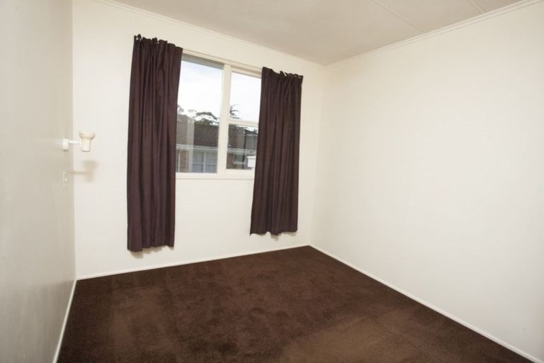 Photo of property in 1/6 Lingfield Street, Glenfield, Auckland, 0629