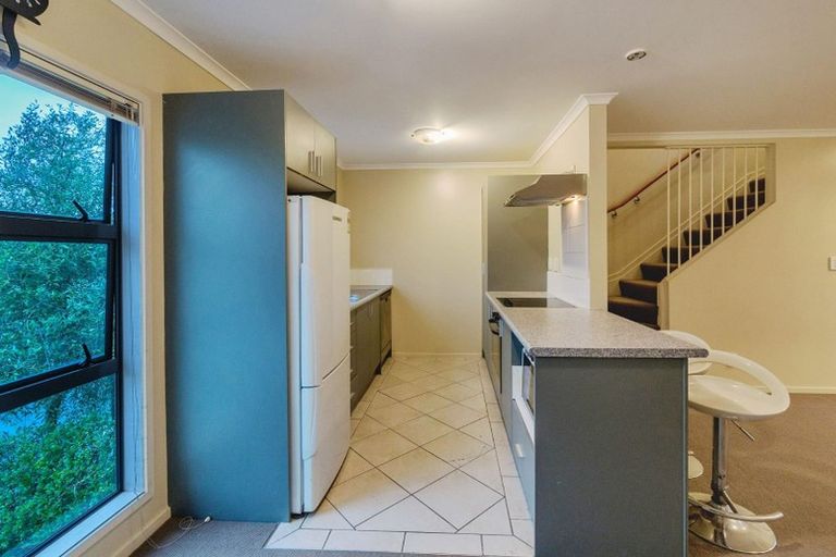 Photo of property in 13 Barnea Circle, Glen Eden, Auckland, 0602