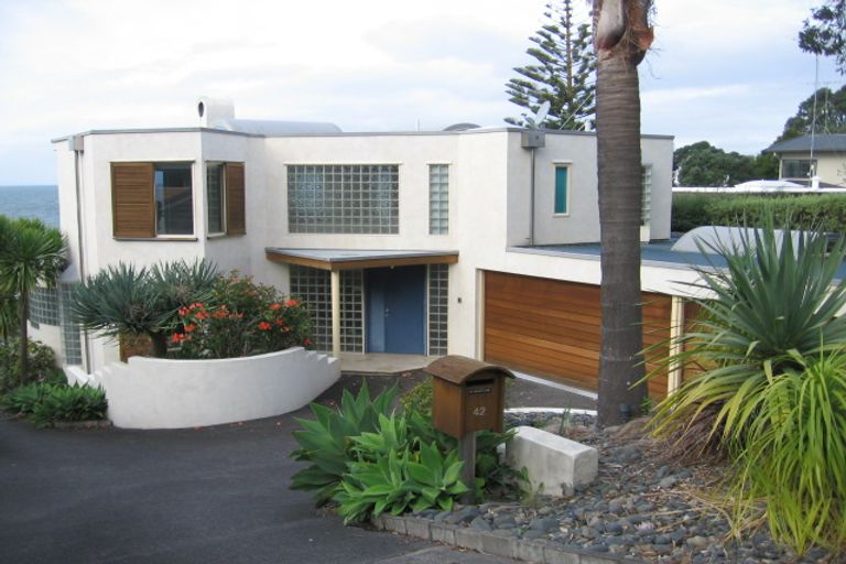 Photo of property in 1/42 Whitby Crescent, Mairangi Bay, Auckland, 0630