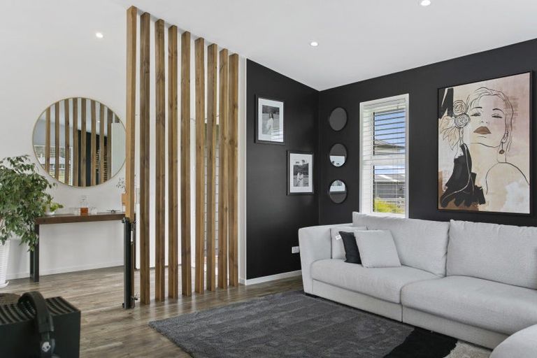 Photo of property in 6 Kahikatea Drive, Kinloch, Taupo, 3377