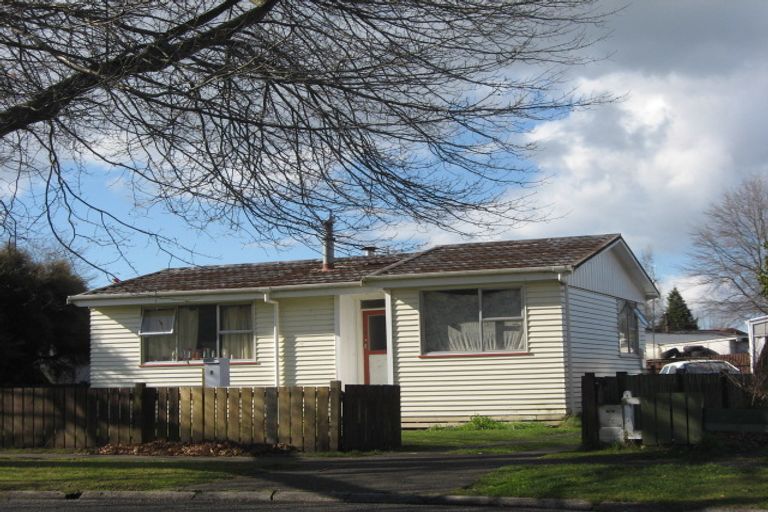Photo of property in 8 Toi Grove, Turangi, 3334