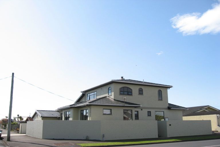 Photo of property in 1 Barriball Street, Fitzroy, New Plymouth, 4312