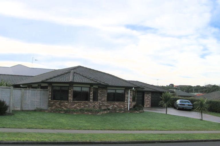 Photo of property in 70 Ayrshire Drive, Grandview Heights, Hamilton, 3200