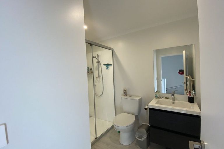 Photo of property in 16 Kauamo Close, Waiwhetu, Lower Hutt, 5010