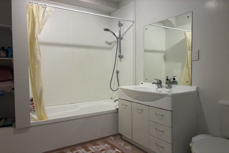 Photo of property in 146h Aro Street, Aro Valley, Wellington, 6021