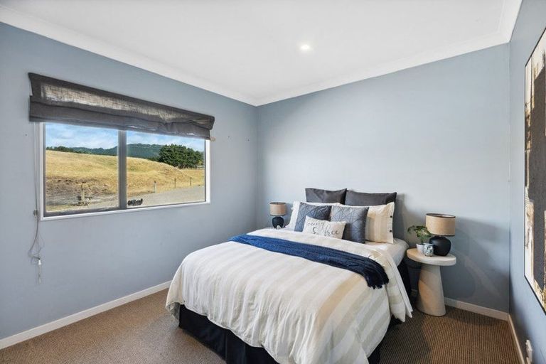 Photo of property in 9 Waitaheke Road, Te Horo, Otaki, 5581